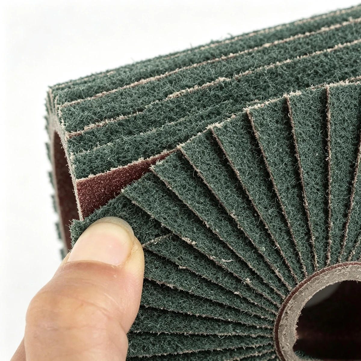 120x100x20mm Non-woven Abrasive Buffing Wheel Wire Drawing Polishing Wheel Interleaf Flap Wheels 220Grit For Finishing Rotary Tool For Paint And Rust Removal Green